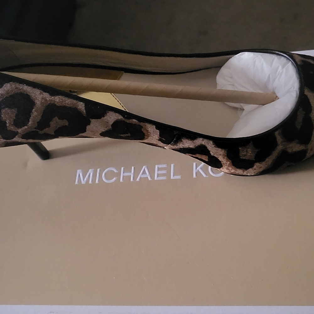 Women shoes